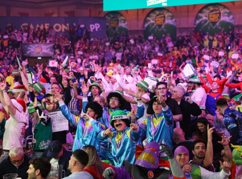 Darts Crowd