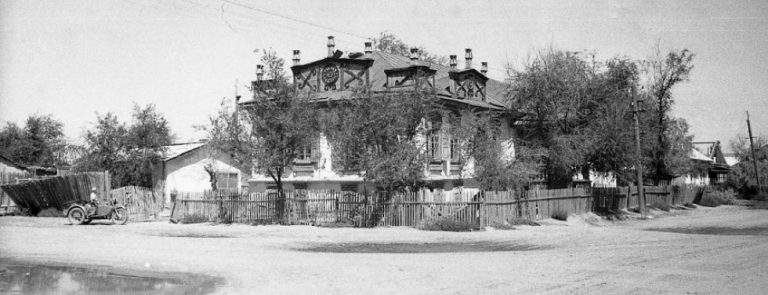 Андрей Михайловтың жеке мұрағатынан
